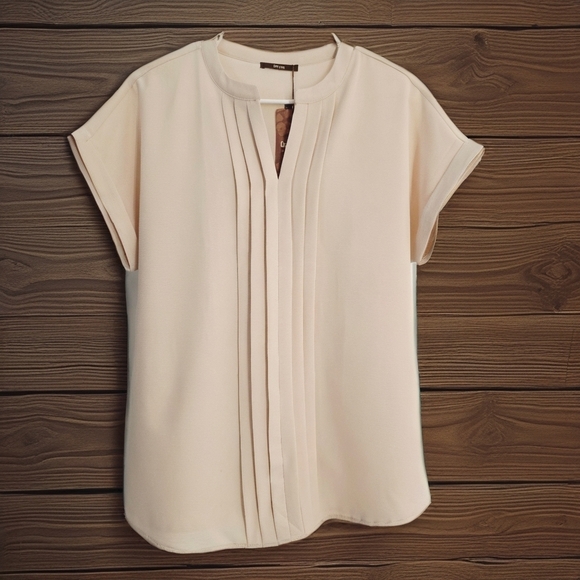 Gaharu Tops - Gaharu‎ Cream Women's Business Casual Blouse Size M